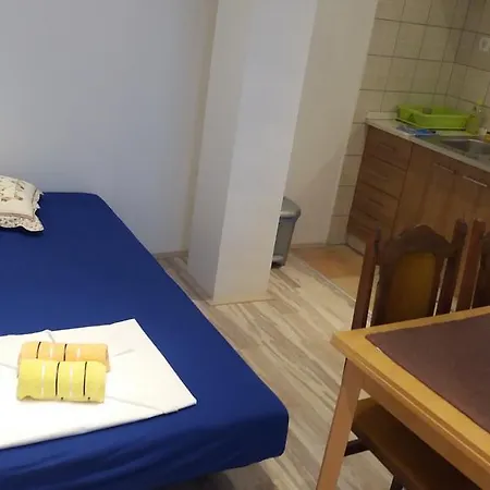 Cvijanovic Lejlighed *